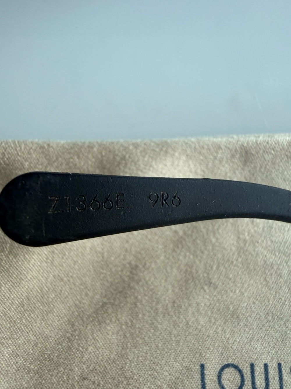 Louis Vuitton monogram aviator sunglasses - Picture 8 of 8